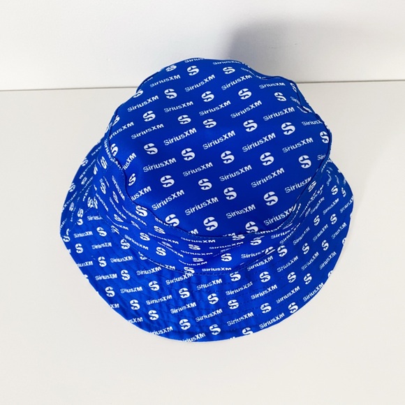 BNWT Reversible Bucket Hat, Sirius XM, Blue and White - Picture 3 of 8